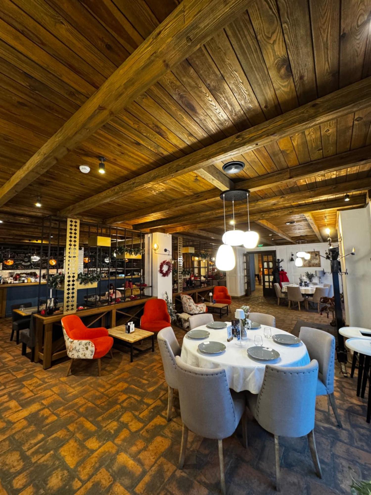 Kaban Boutique - 5Star Central Villa In Vatra Dornei Buitenkant foto