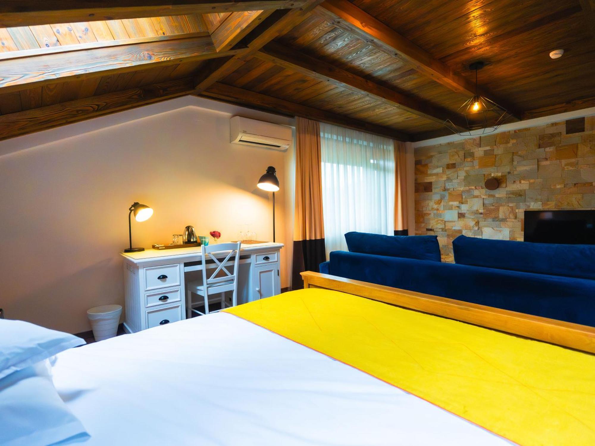 Kaban Boutique - 5Star Central Villa In Vatra Dornei Buitenkant foto