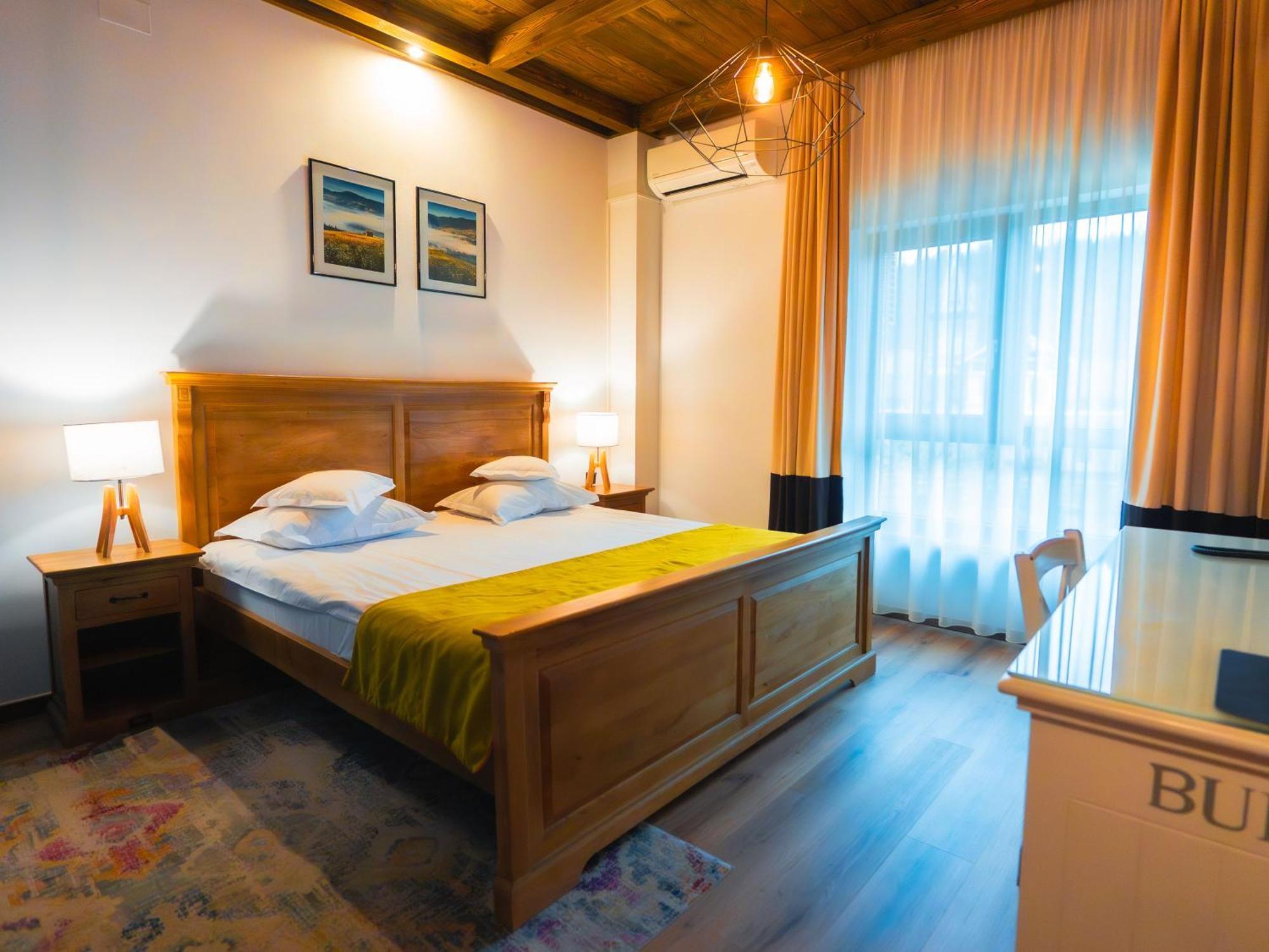 Kaban Boutique - 5Star Central Villa In Vatra Dornei Buitenkant foto