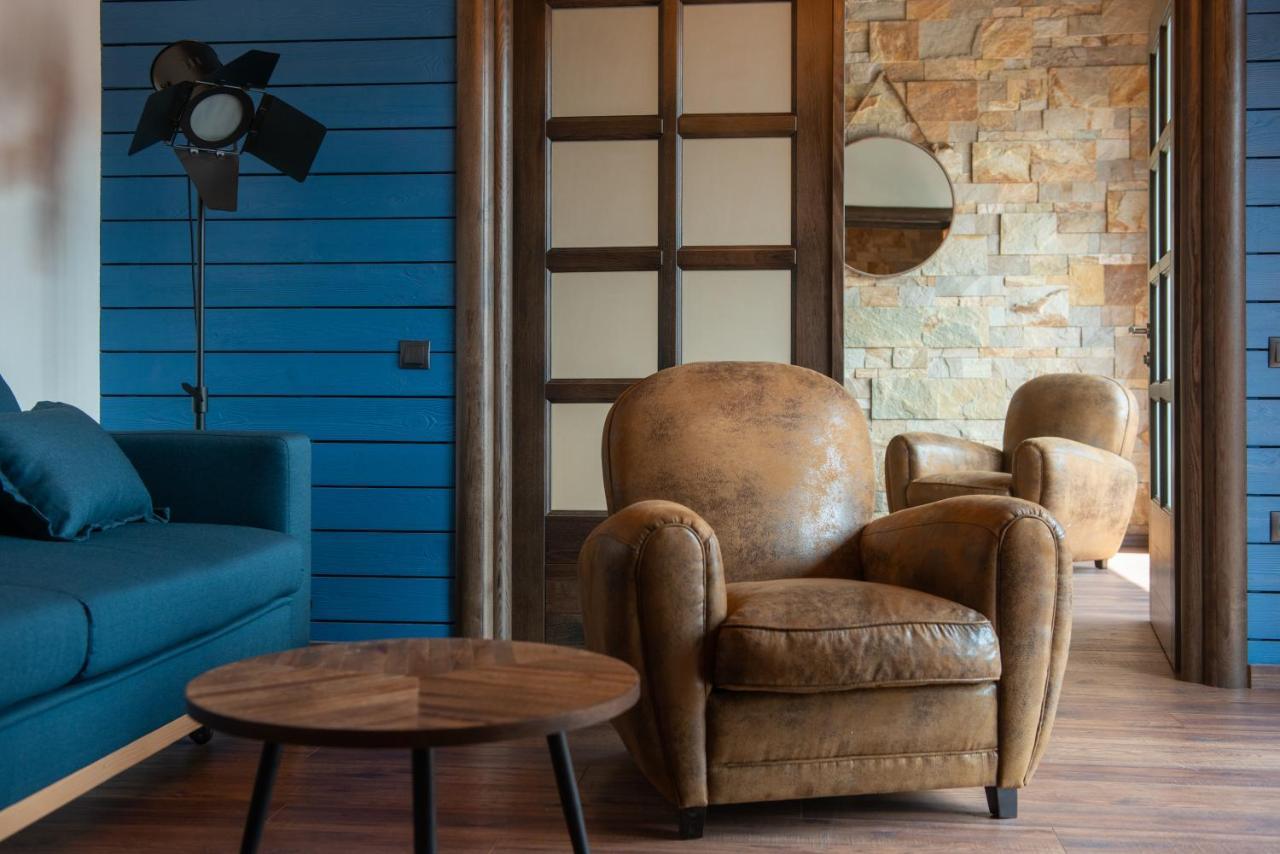 Kaban Boutique - 5Star Central Villa In Vatra Dornei Buitenkant foto