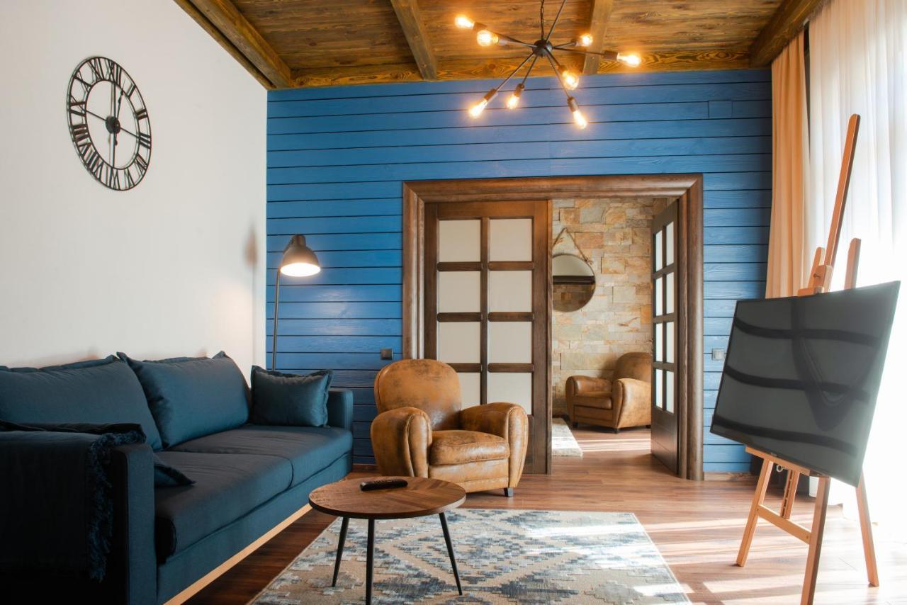 Kaban Boutique - 5Star Central Villa In Vatra Dornei Buitenkant foto