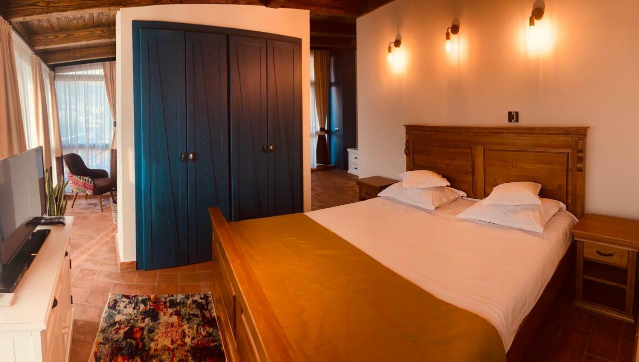 Kaban Boutique - 5Star Central Villa In Vatra Dornei Buitenkant foto